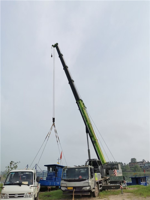 衡阳市桥梁建设吊装案例